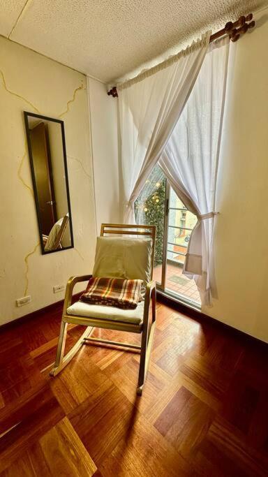 City Escape, Brand New Flat With Wooden Accent In Upper Class Neighborhood In Bogota Luaran gambar