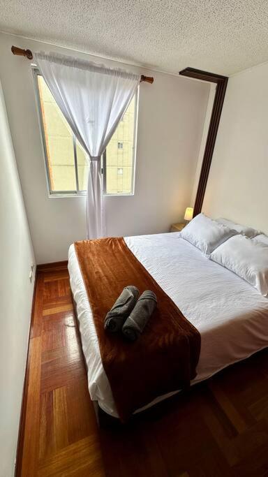 City Escape, Brand New Flat With Wooden Accent In Upper Class Neighborhood In Bogota Luaran gambar